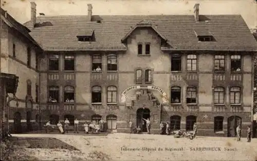Ak Saarbrücken im Saarland, Französisches Regiments-Krankenhaus