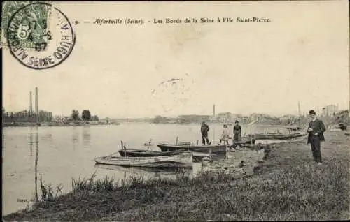 Ak Alfortville Val de Marne, Flusslandschaft an der Seine, Boote am Ufer, Industrie im Hintergrund