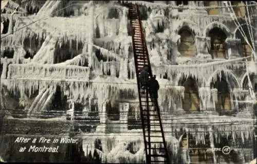 Ak Montreal Québec Kanada, Nach einem Brand im Winter, Eiszapfen, Feuerwehrleiter
