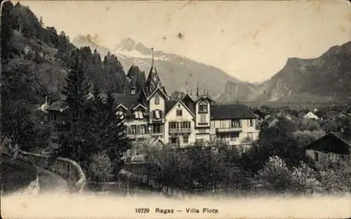 Ak Bad Ragaz Kanton St. Gallen, Villa Flora, schöne Landschaft, Berge im Hintergrund,  Architektu