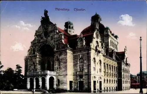 Ak Nürnberg in Mittelfranken, Theatergebäude,  Architektur, rote Dächer