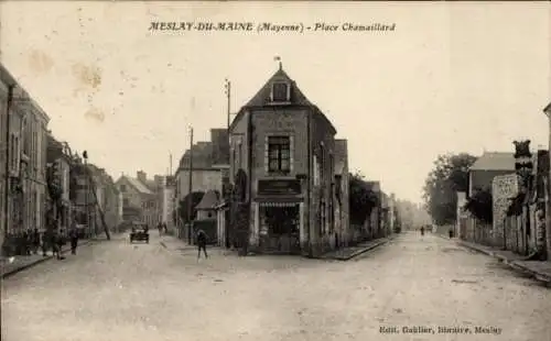 Ak Meslay-du-Maine Mayenne, Place Chamaillard