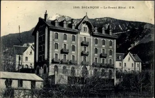Ak Briançon Briancon Hautes-Alpes, Grand Hotel, Berglandschaft, s Gebäude, schwarz-weiß