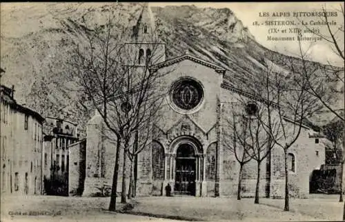 Ak Sisteron Alpes de Haute Provence,  La Cathédrale, Monument historique, IX. und XI. Jahrhundert