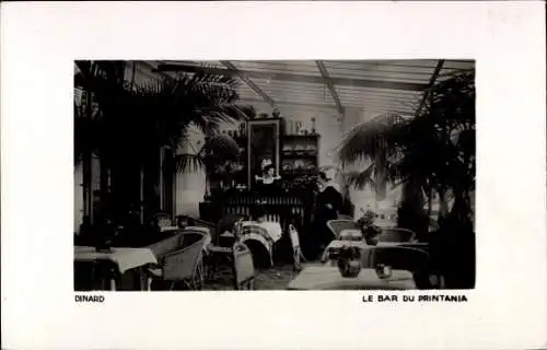 Ak Dinard Ille et Vilaine, Innenansicht eines Cafés, Palmen, Tische und Stühle, Bar im Hintergrun