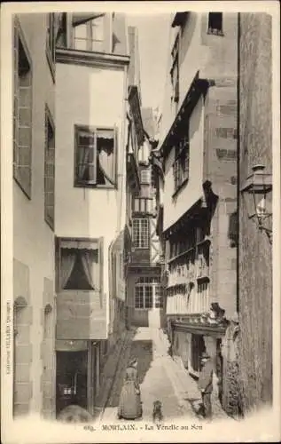 Ak Morlaix Finistère, Eingeschränkter Blick auf eine Gasse,  Gebäude, ruhige Stimmung