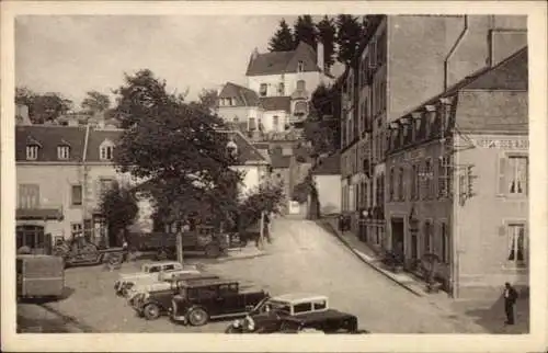 CPA Pont Aven Finistère, La Place et les Hotels