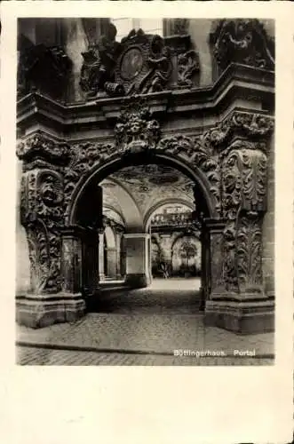 Foto Ak Bamberg Oberfranken, Böttingerhaus, Blick durch einen Torbogen