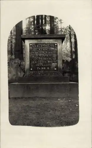 Foto Ak Herrnhut in der Oberlausitz Sachsen, Ehrenmal