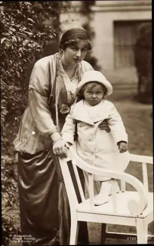 Ak Alexandra Viktoria von Schleswig-Holstein-Sonderburg-Glücksburg mit Sohn, NPG 4795