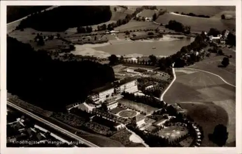 Ak Wangen im Allgäu, Kinderheilstätte, Fliegeraufnahme