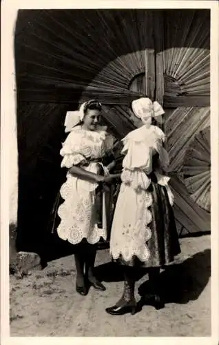 Ak Tschechien, Frauen in Tracht