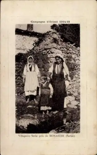 Ak Bitola Monastir Mazedonien, Serbisches Dorf, Frauen und Kind in Tracht, 1. WK