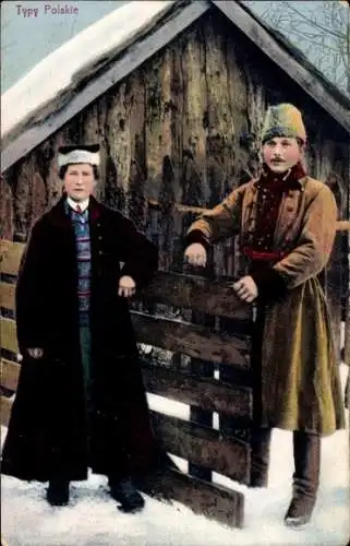 Ak Polnische Tracht, Ehepaar, Holzhütte, Zaun
