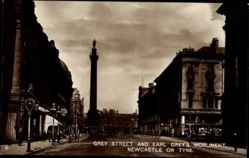 Ak Newcastle upon Tyne England, Grey Street, Earl Grey Monument