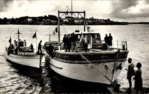 Ak Pornic Loire Atlantique, Schiffe, Hafen, Menschen, maritime Umgebung