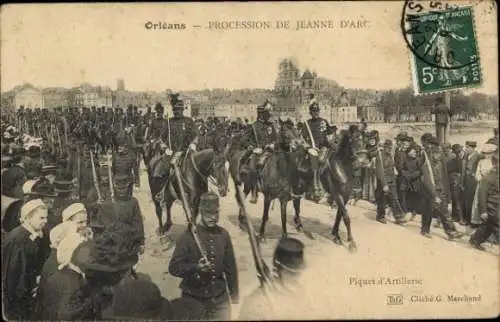 Ak Orléans Loiret, Prozession Zu Ehren von Jeanne d'Arc, Reiter und Artillerie,  Szenerie