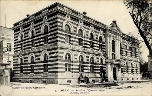 Ak Agen Lot et Garonne, Historisches Gebäude, Archives Départementales, Architekt Courau