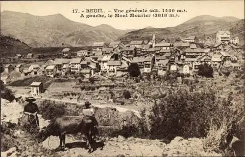 Ak Beuil Alpes Maritimes, Bergdorf  Mont Mourier links, Landschaft, Kühe