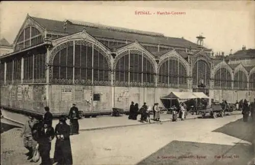 Ak Épinal Lothringen Vosges, Markthalle, Menschen auf der Straße,  Architektur