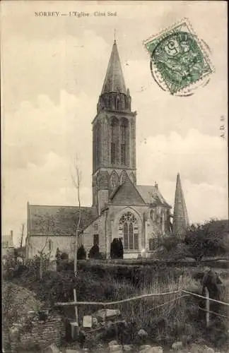 Ak Norrey en Bessin Calvados, Kirche, südliche Ansicht, im Vordergrund ein Zaun