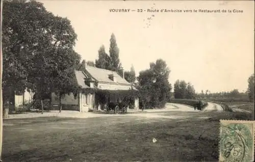 Ak Vouvray Indre et Loire, VOUVRAY, Restaurant, Straße, Bäume, Landschaft