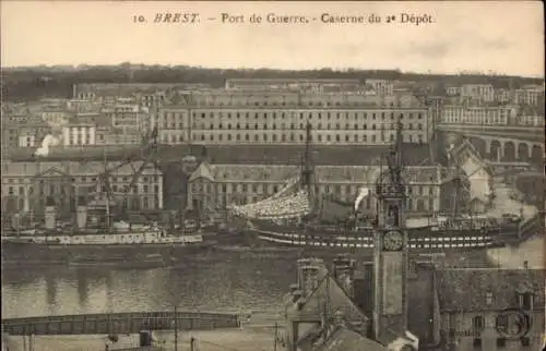 Ak Brest Finistère, Hafenansicht, Kriegshafen, Kaserne des 2. Depots,  Schiffe