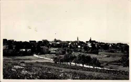 Ak Weißenberg in Sachsen, Schwarze und weiße Fotografie des Ortes Weißenberg, ländliche Landschaf