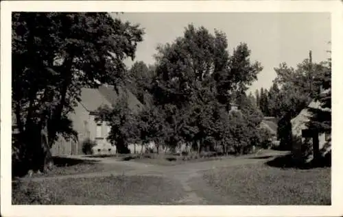 Ak Bindow in der Mark, Schwarzwaldstraße, Dorfblick, Bäume, Gebäude