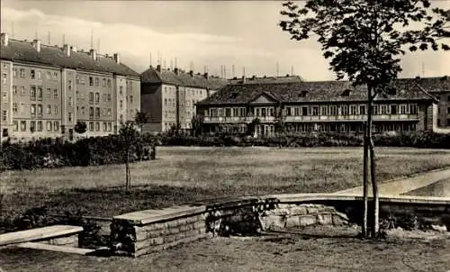 Ak Calbe an der Saale, Kinderkrippe, Wilhelm Pleck Straße, Gartenanlage