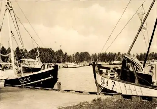 Ak Seebad Freest Kröslin in Vorpommern, Hafen