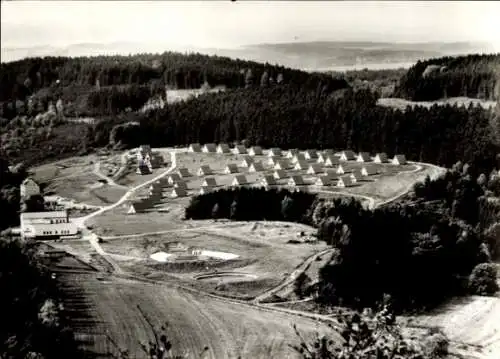 Ak Saaldorf Bad Lobenstein in Thüringen, Landschaft mit Zeltlager, Wälder, Gebäude, Aussicht