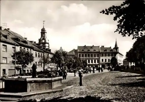 Ak Schleiz im Vogtland Thüringen, Marktplatz, Brunnen