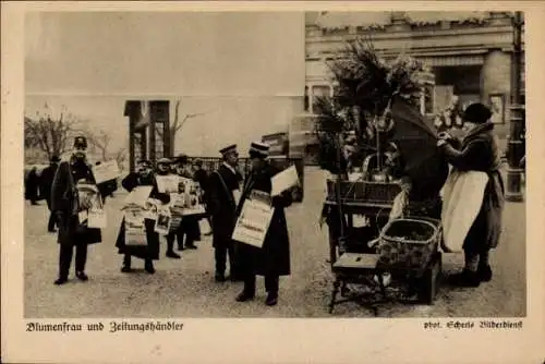Ak Berliner Stadttypen, Blumenfrau und Zeitungsverkäufer, Berliner Bilder