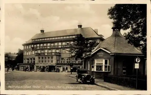 Ak Goslar am Harz, Reichsbauernstadt  Nieders. Hof, Verkehrsbüro, Auto auf Straße