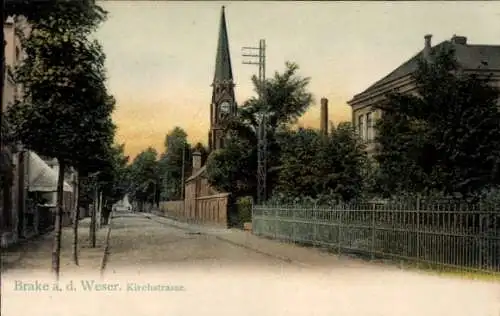Ak Brake an der Weser, Kirchturm, Allee, Häuser, ruhige Straße,  