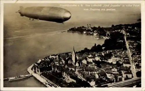 Ak Friedrichshafen am Bodensee, Luftaufnahme, Luftschiff Graf Zeppelin
