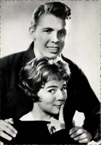 Ak Schauspieler Peter Kraus und Conny, Portrait