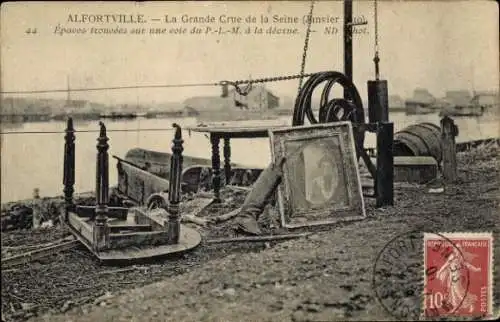 Ak Alfortville Val de Marne, La Grande Crue de la Seine Janvier 1910, Épaves à la Décrue