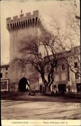 Ak Carpentras Vaucluse, Porte d'Orange, mittelalterlicher Turm, Geschäfte, Bäume