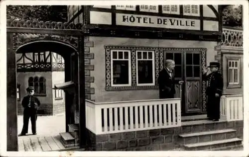 Ak Paris, Internationale Ausstellung 1937, Königreich Liliput, Rathaus