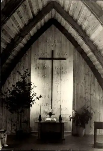 Foto Ak Ostseebad Ahrenshoop, Innenansicht der Kirche, Altar