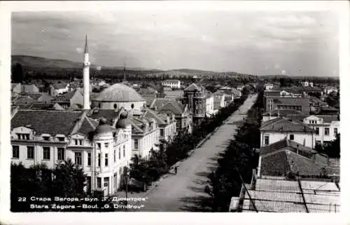 Foto Ak Stara Sagora Bulgarien, Boulevard G. Dimitrov, Straßenpartie