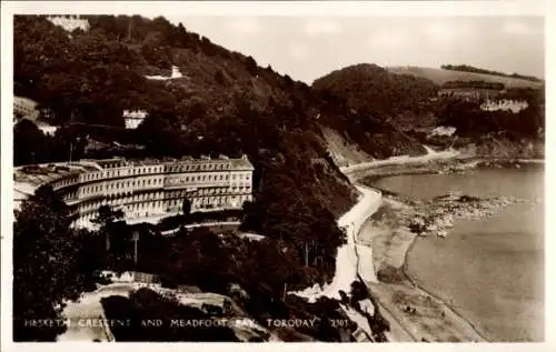 Ak Torquay Devon England, Hesketh Crescent, Meadfoot Bay, Küstenlinie, Sehenswürdigkeit