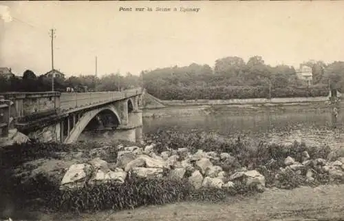 Ak Epinay sur Seine Seine Saint Denis, Brücke über die Seine,  ruhige Landschaft, ältere Architek