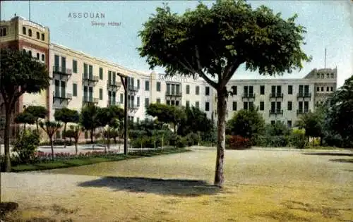 Ak Assouan Assuan Ägypten, Savoy Hotel, Bäume, Parklandschaft, stimmungsvolle Architektur