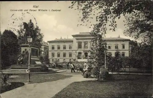 Ak Kiel, Universität, Kaiser Wilhelm I. Denkmal, Park, Personen