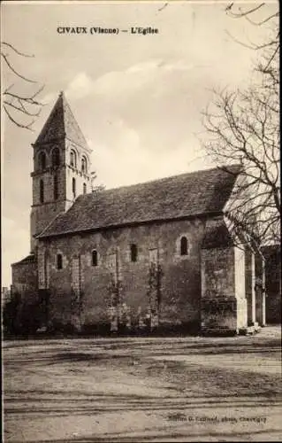 Ak Civaux, Kirche