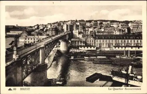Ak Brest Finistère, .60, BREST, Le Quartier Recouvrance, Brücke, Hafen, Architektur