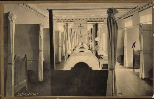 Ak Mülheim an der Möhne Warstein im Sauerland, Schlafsaal, mehrere Betten, Vorhänge, ruhige Atmos